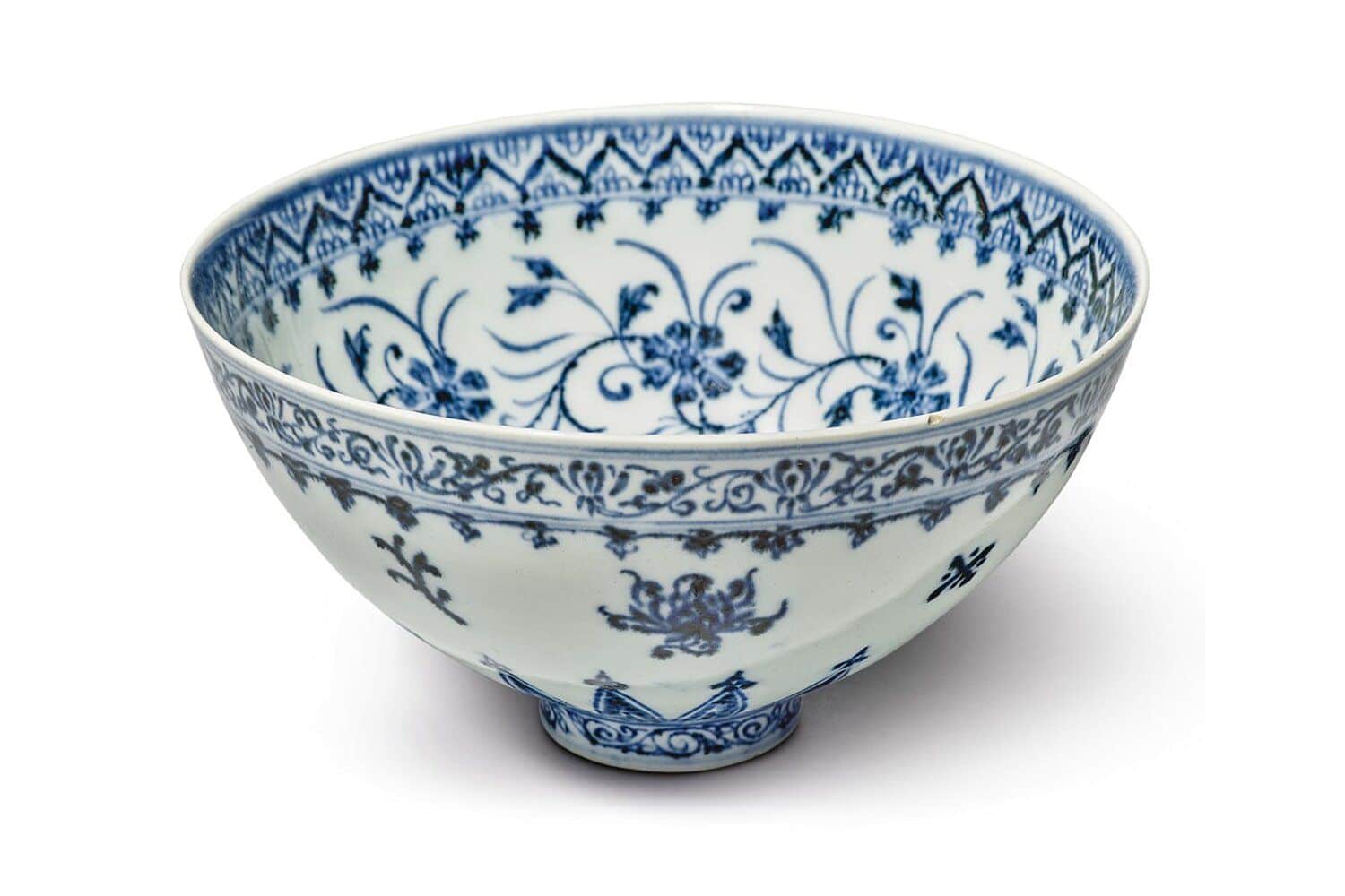 chinese-bowl-bought-at-yard-sale-for-45-to-be-auctioned-for-500-000