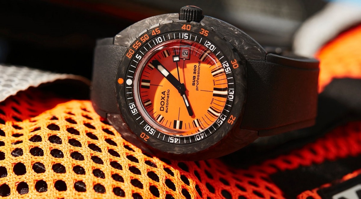 Doxa SUB 300 Carbon COSC collection orange