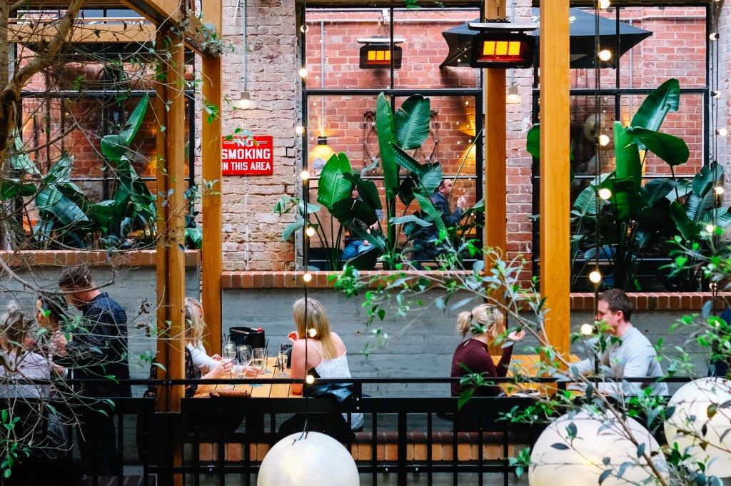 Best Pubs Sportsbars In Melbourne To Watch The Footy