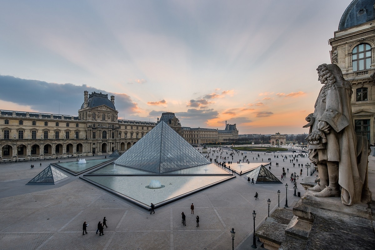 The Louvre Online - museum puts entire collection on new digital platform