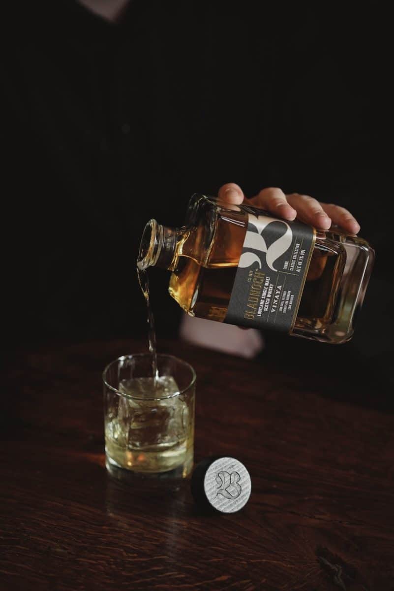 Bladnoch Vinaya being poured