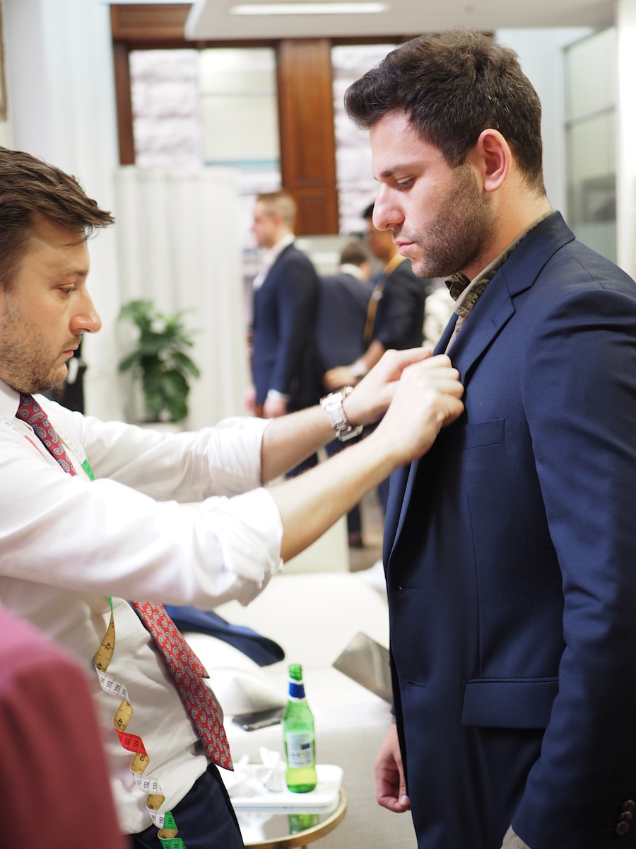 InStitchu Sydney’s Made-To-Measure Suiting Experience Leaves No Man Behind
