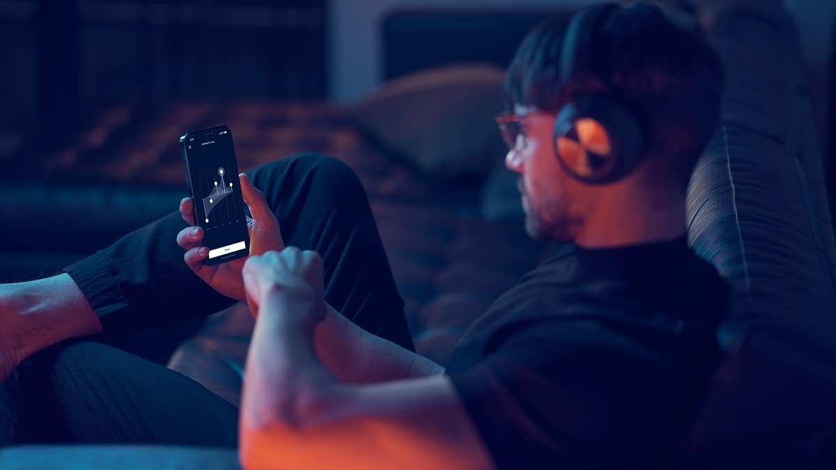 the Beoplay Portable gaming headphones work with smartphones too