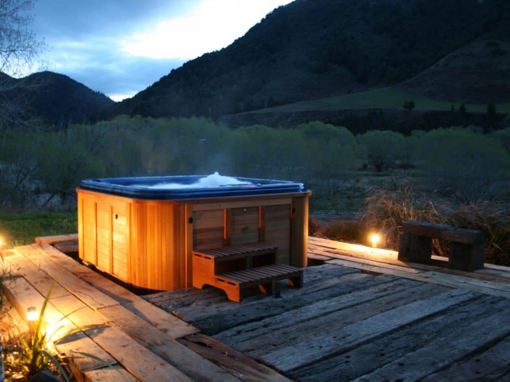 14 Best Hotels New Zealand Has To Offer For Luxury & Adventure