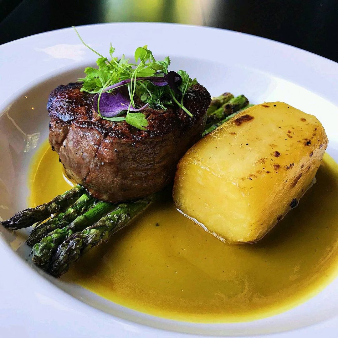 The Railway Club Hotel hosts one of the best steak restaurants in Melbourne.