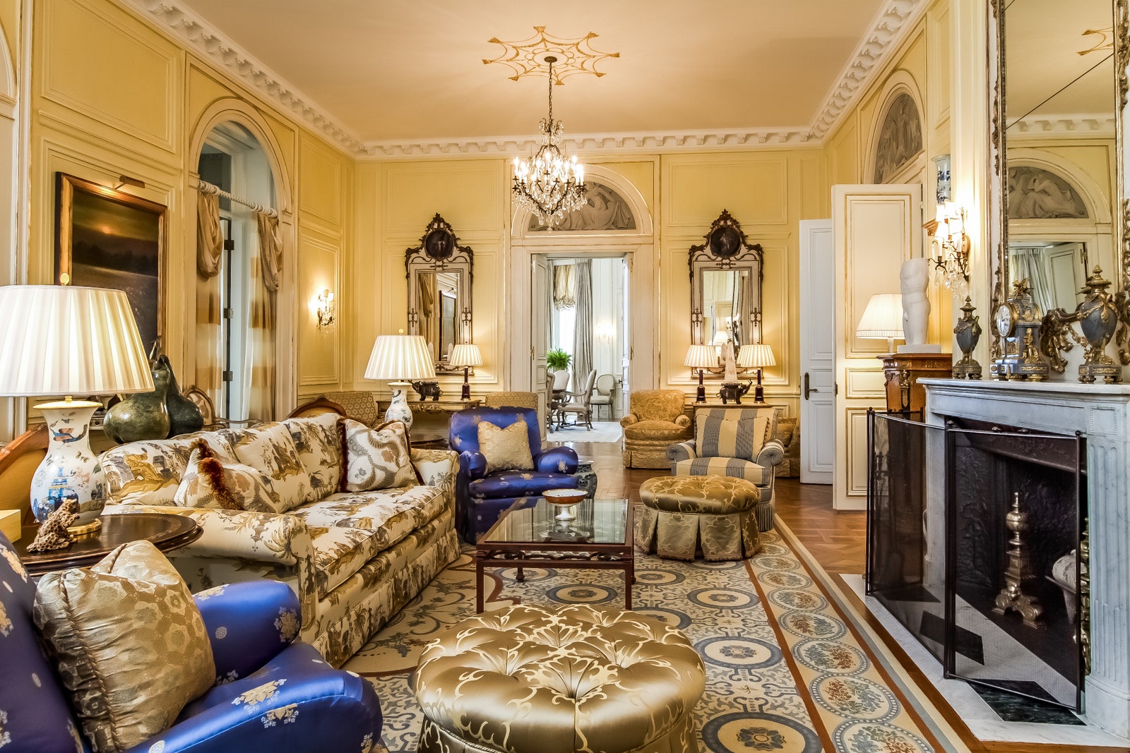 The $17.4 Million Jay Leno Mansion In Newport, Rhode Island