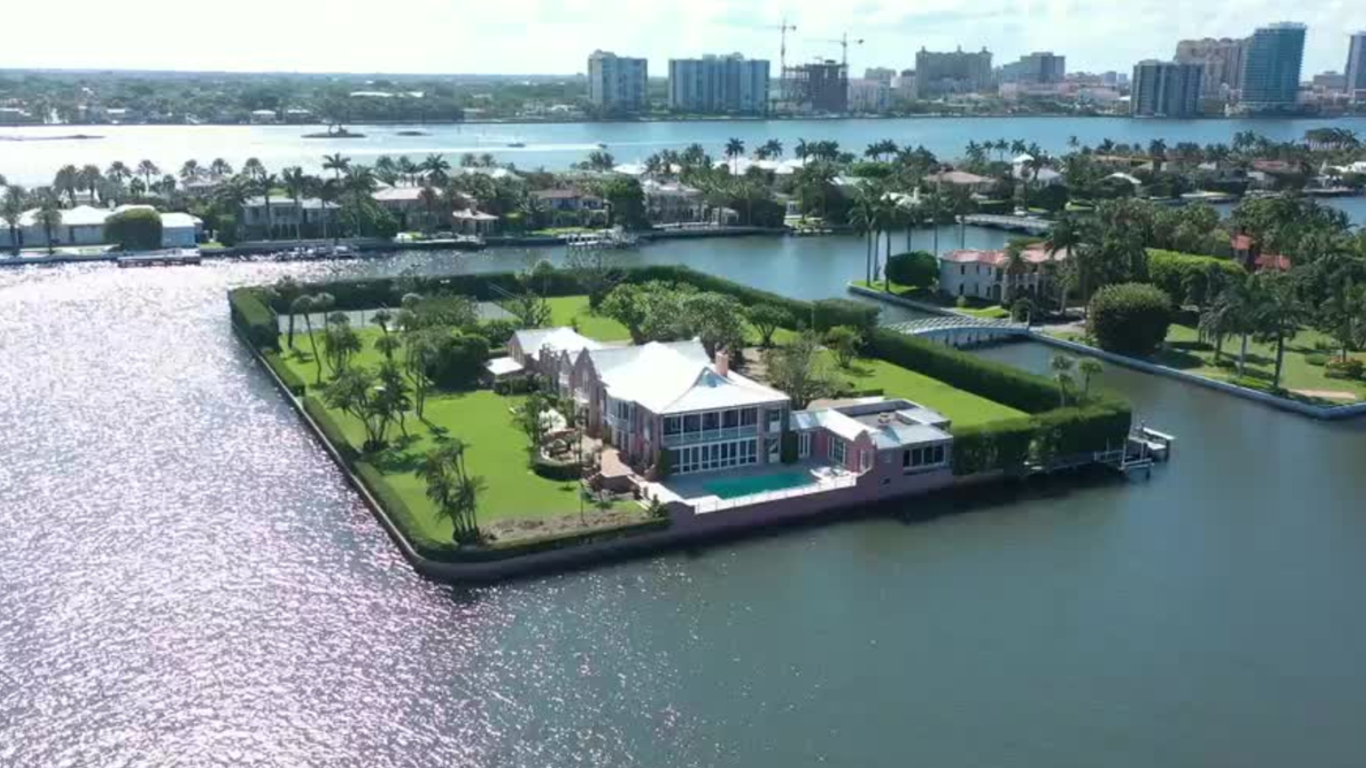 Tarpon Island Mansion Iconic Palm Beach Pad Sells For 225M