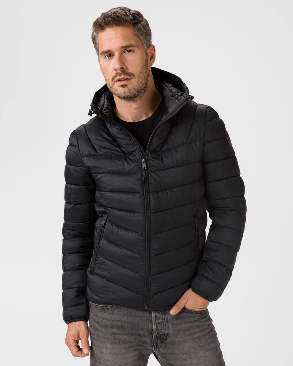 The Best Men&#8217;s Puffer Jacket Brands For Every Price Point [2022 Guide]