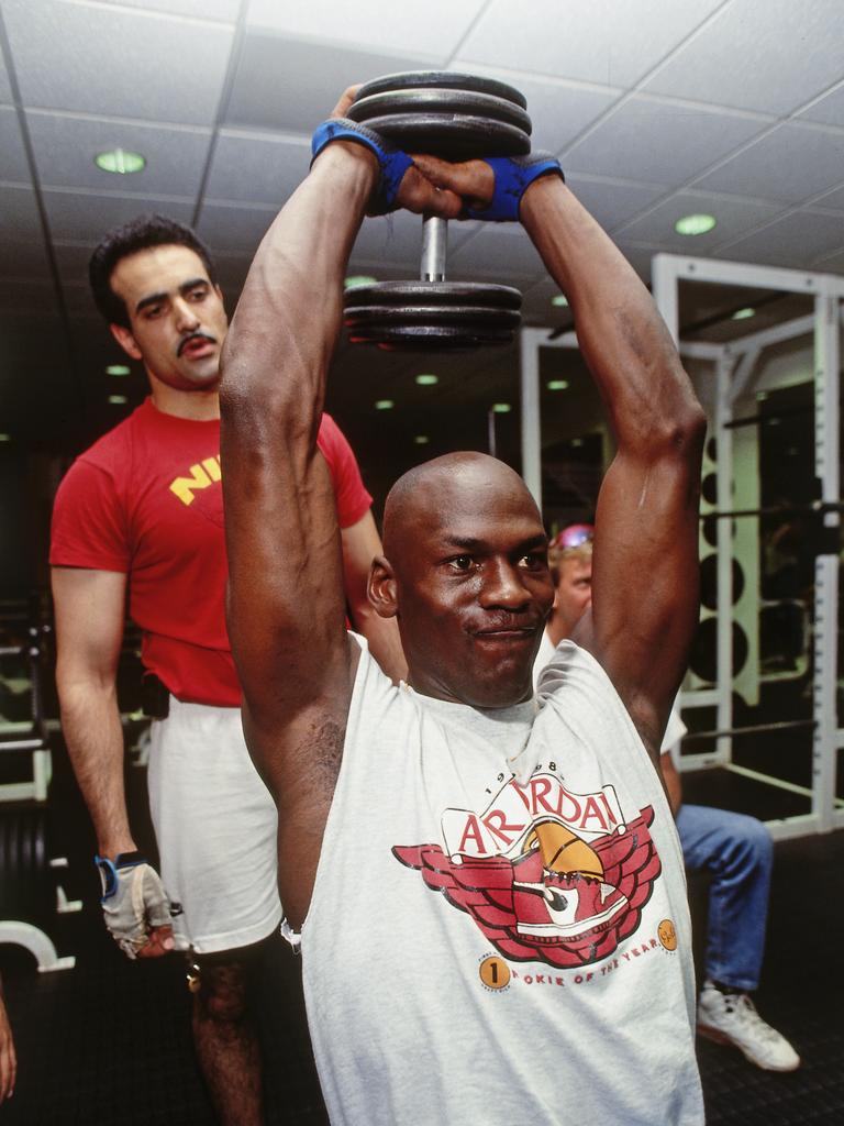 industrialisere Forøge Antage How Michael Jordan's Personal Trainer Helped Him Achieve GOAT Status