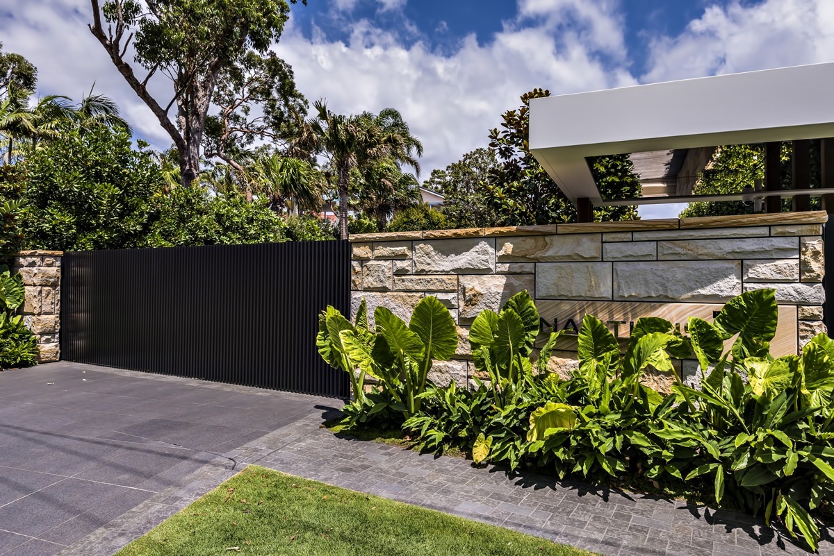 $50 Million Sutherland Shire Trophy Home Reportedly Eyed By Chris Hemsworth