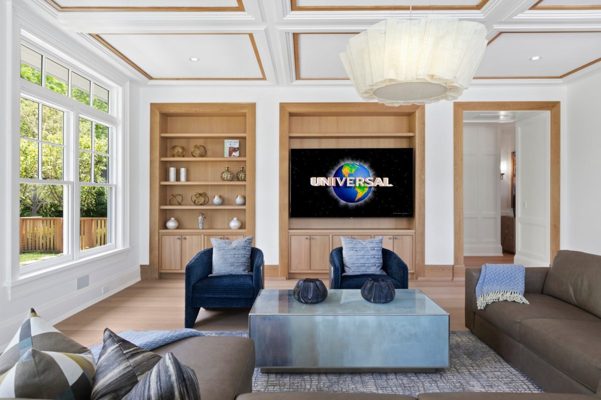 The $47 Million Hamptons Mansion Featuring A Million-Dollar TV
