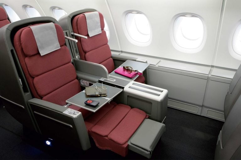 Qantas Points Auction: A380 Business Class Seats For The Lounge Room