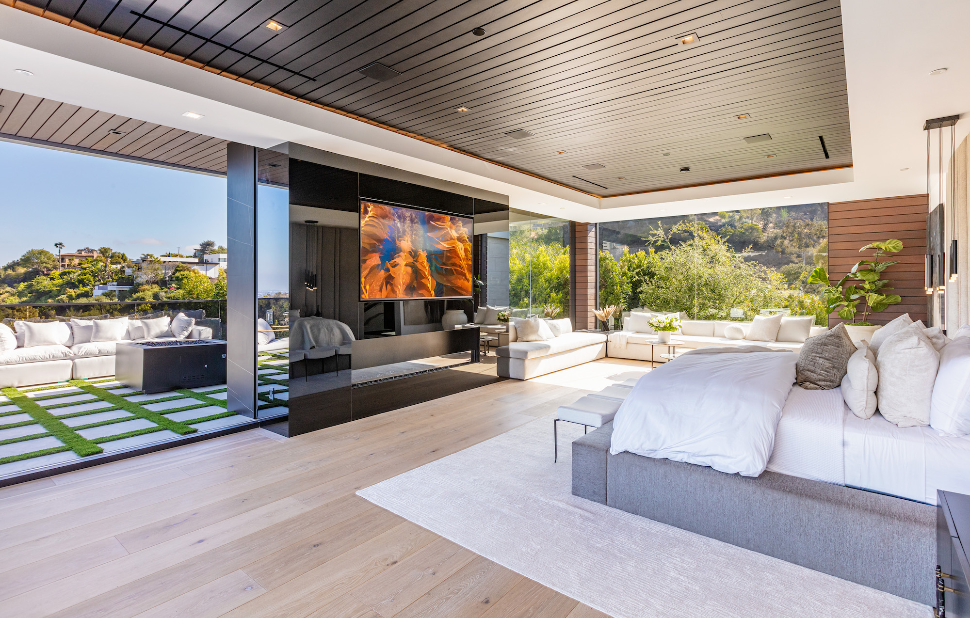 The Brentwood Oasis Ridiculous Los Angeles Mansion Lists For 48M