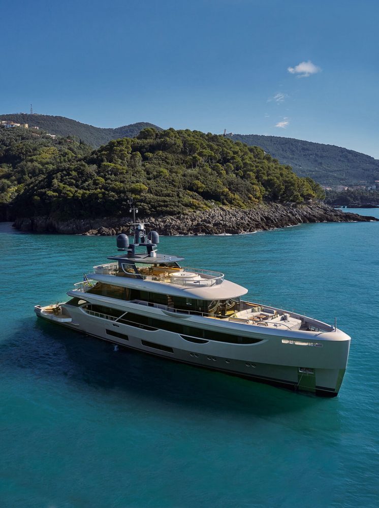 The Benetti Oasis 40m Deck Showcases A New Breed Of ‘Beach Club’