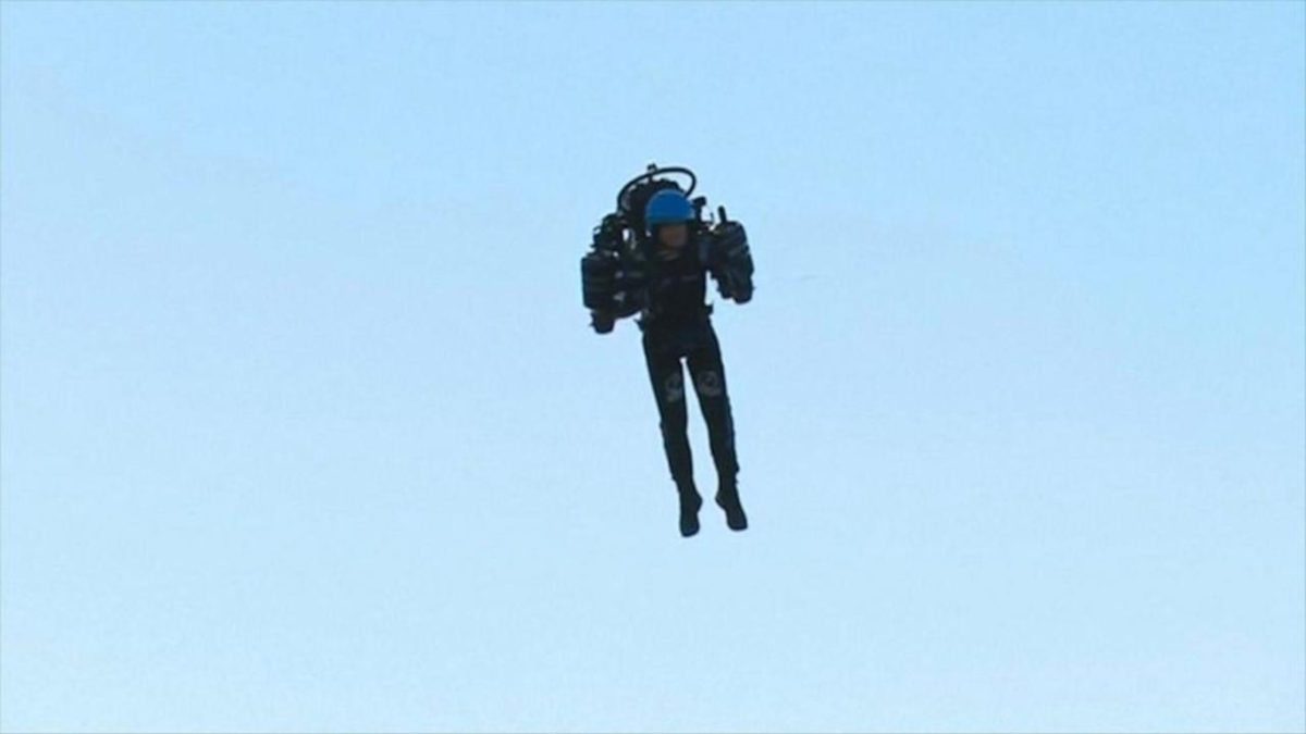 Mysterious Jetpack Man Returns To Start Shit With The FBI