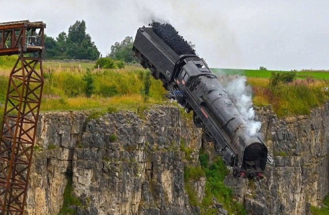 Mission Impossible 7 Train Stunt