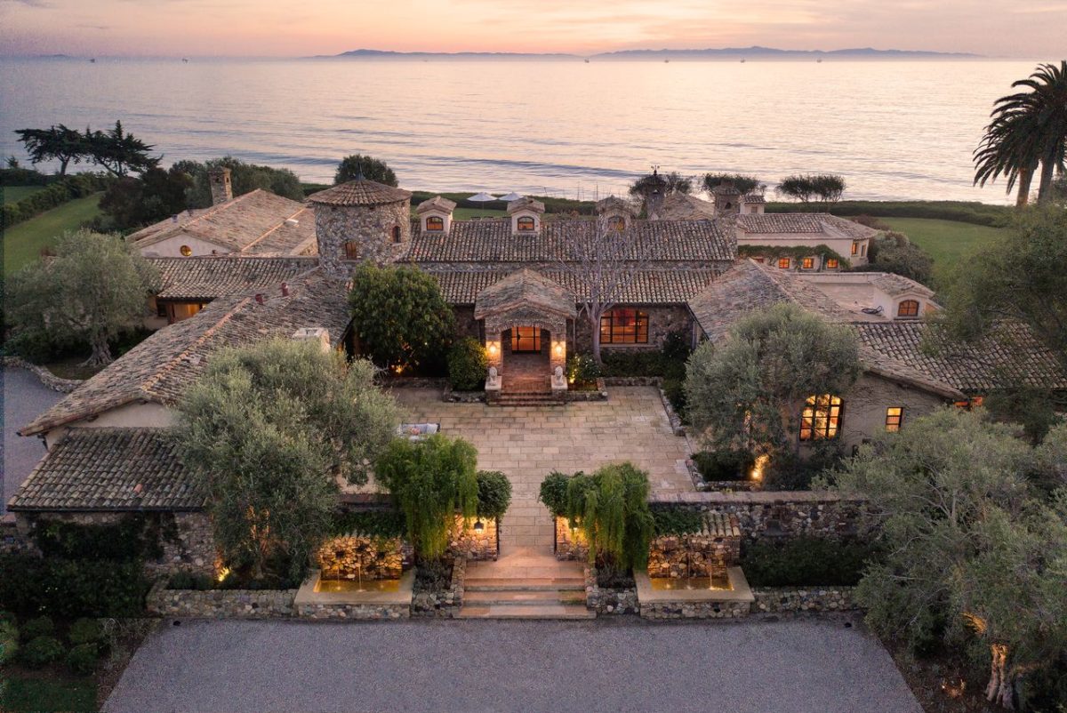 Billionaire Retiree Lists Coastal Cali Compound For $220 Million