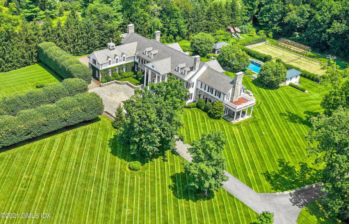tommy hilfiger stonehill 435 429 round hill road greenwich CT