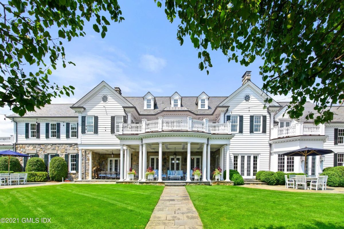 tommy hilfiger stonehill 435 429 round hill road greenwich CT