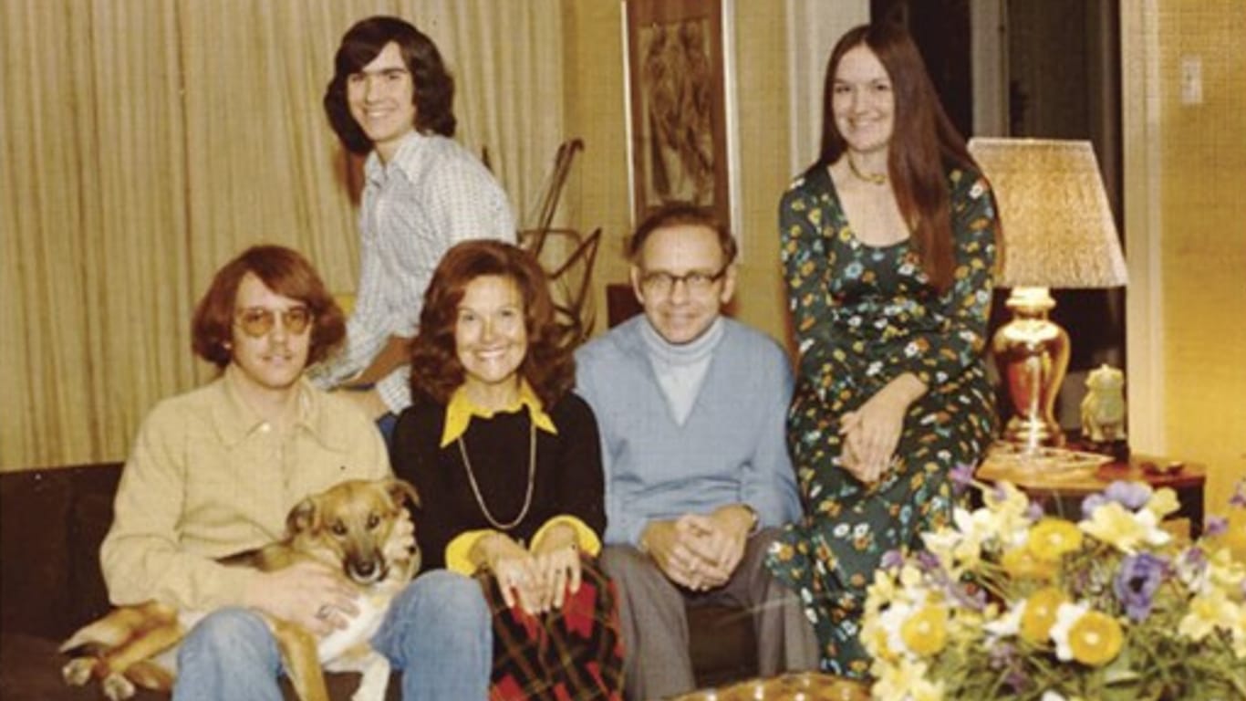 At 19, Peter Buffett Sold His Berkshire Hathaway Stocks For $90K At 19, Peter Buffett Sold His Berkshire Hathaway Stocks For $90K