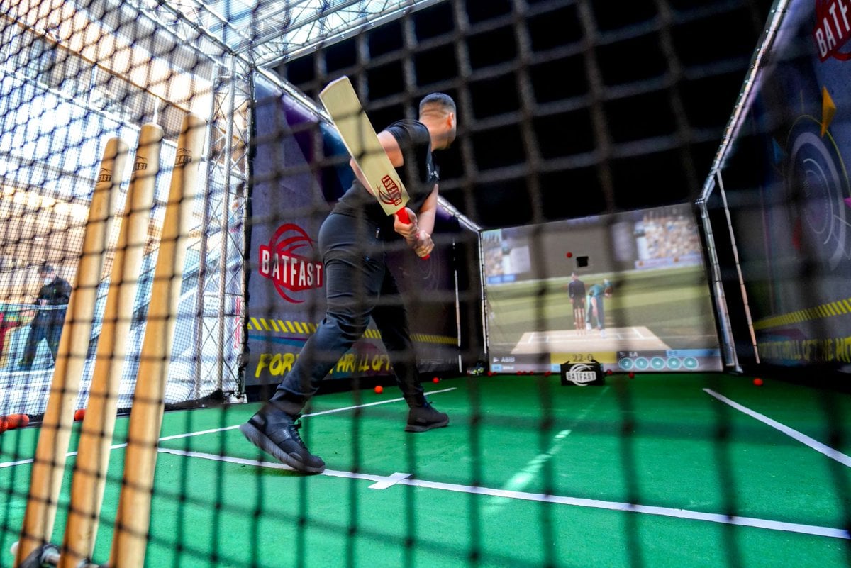 Melbourne & Sydney To Open Sports Bars With Cricket Simulators This Summer
