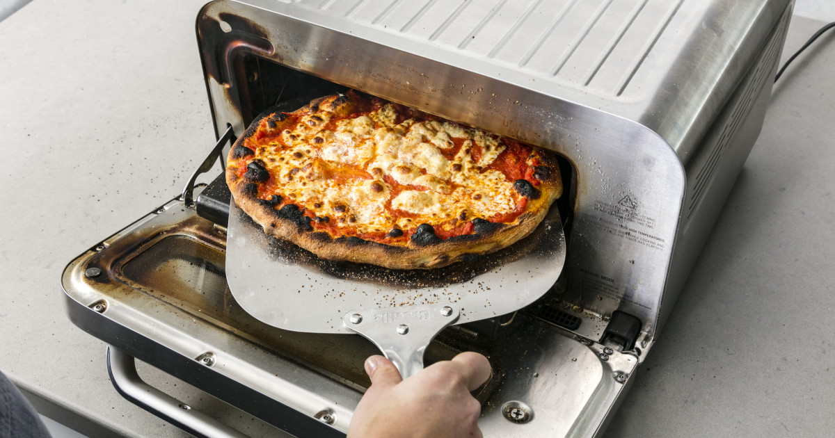 breville pizzaiolo is one of the best pizza ovens you can buy