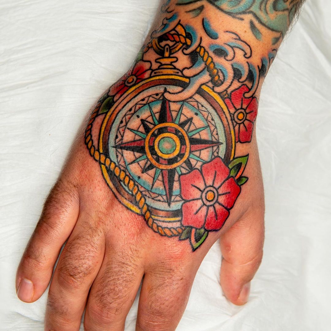 compass tattoo - best mens tattoo ideas