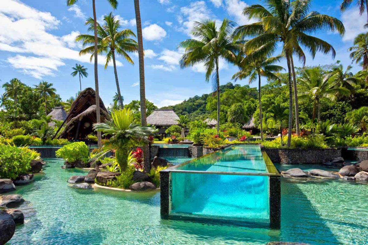 lacula island pool