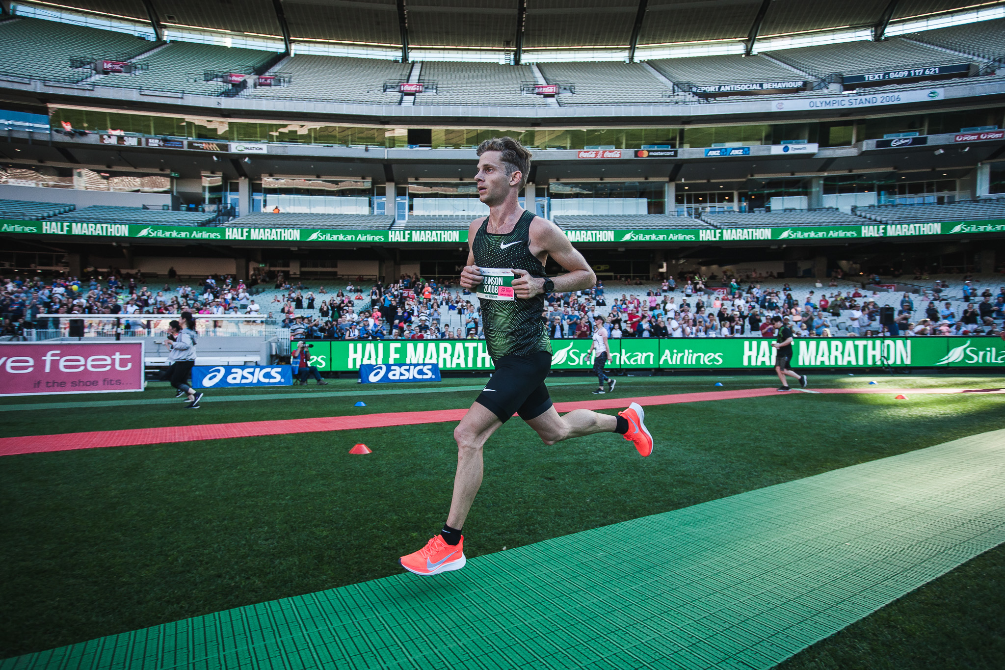 5 First Time Marathon Tips From Olympic Runner Brett Robinson