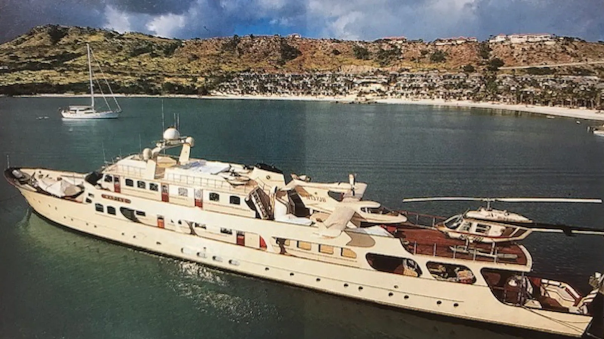 wolf of wall street money yacht