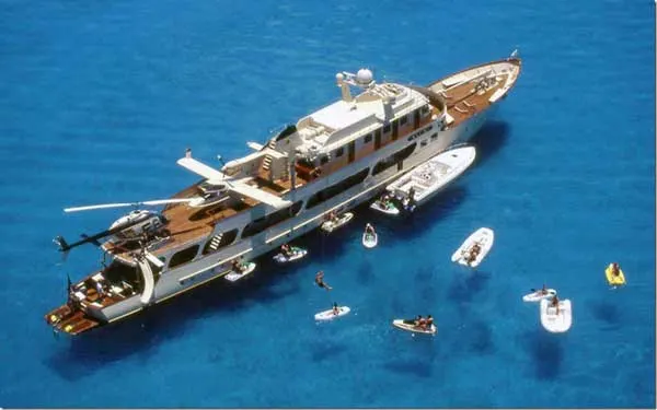 wolf of wall street money yacht