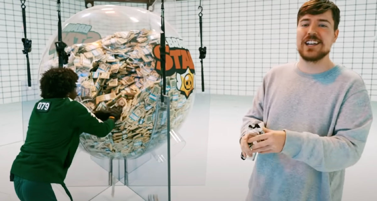 How Much Money Does MrBeast Make A Year? [2021]