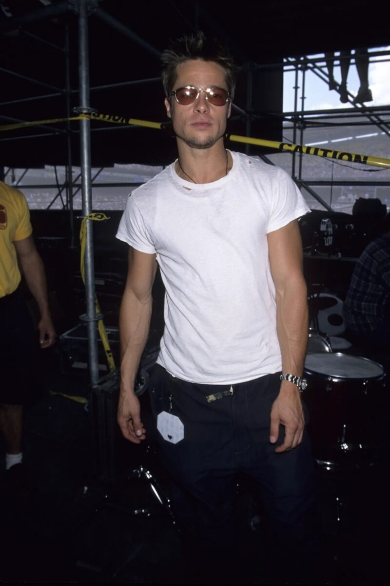 plain white tee