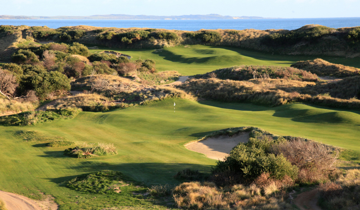 best golf courses australia - barnbougle