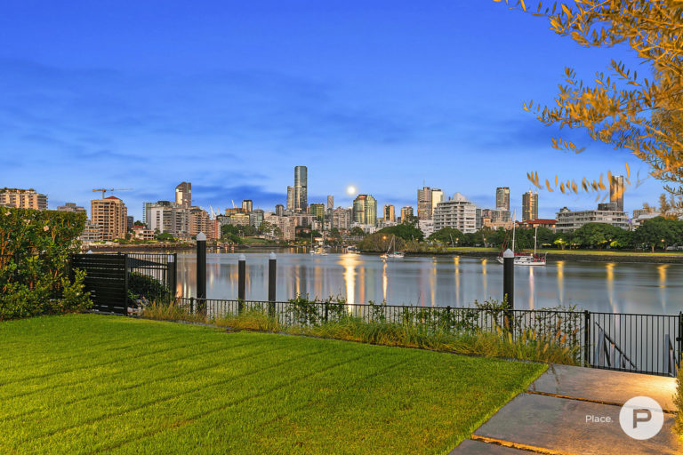 On The Market 29 Laidlaw Parade,