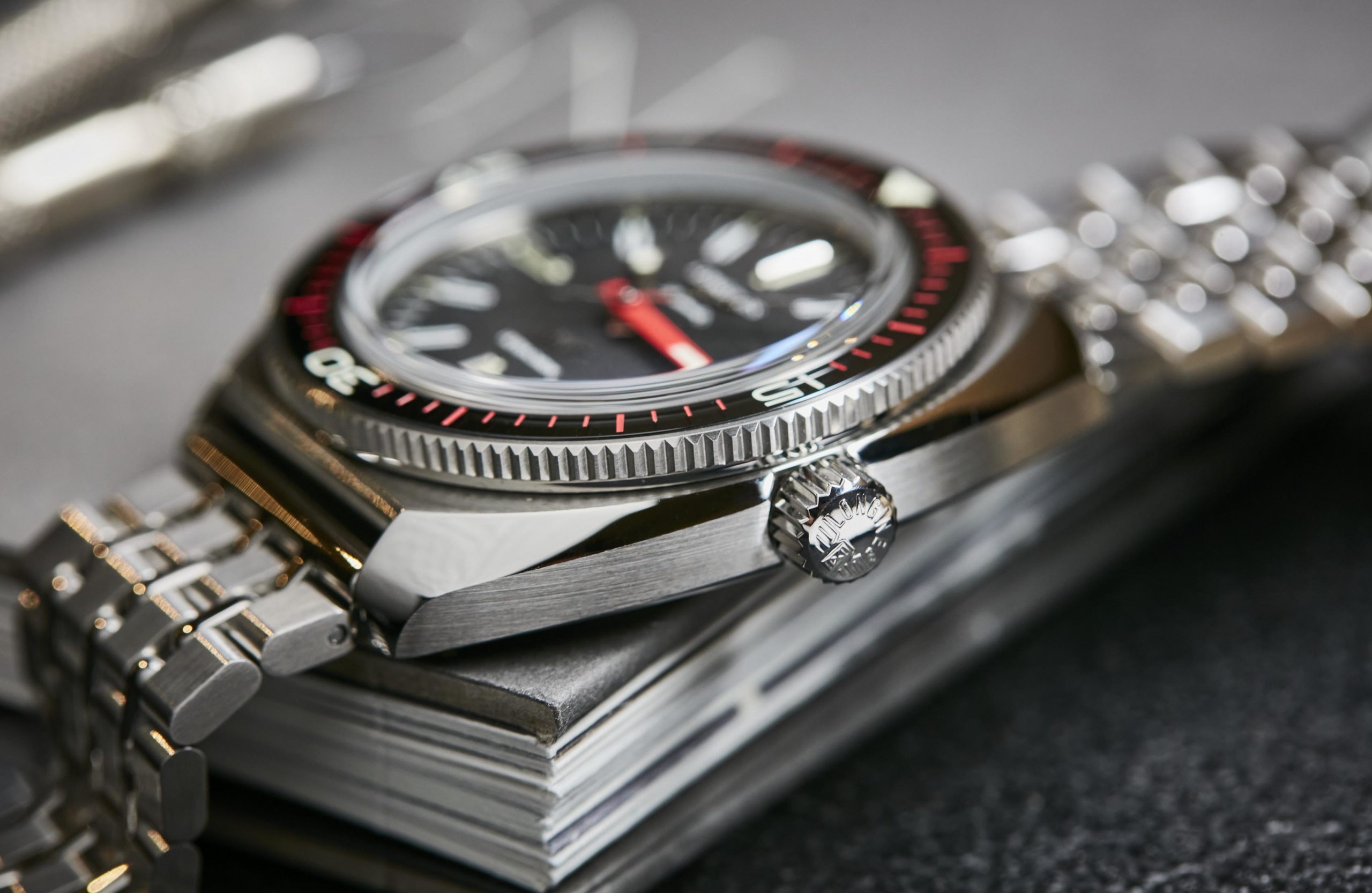 Longines Ultra-Chron Is A Vintage-Inspired Dive Watch With A Difference