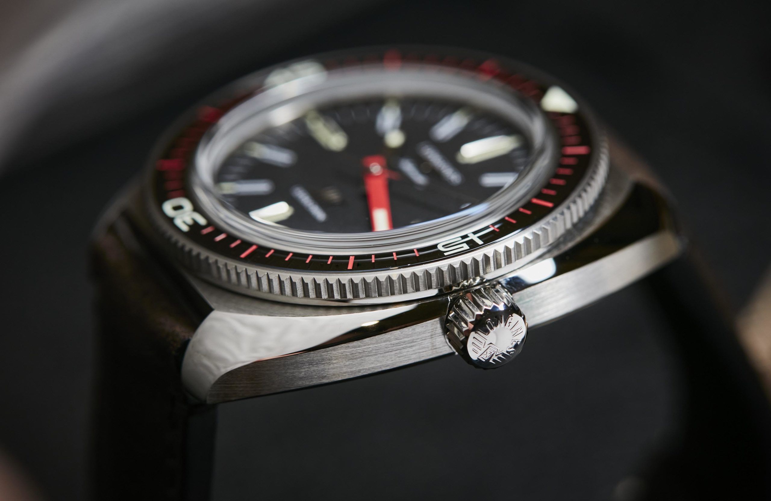 Longines Ultra-Chron Is A Vintage-Inspired Dive Watch With A Difference