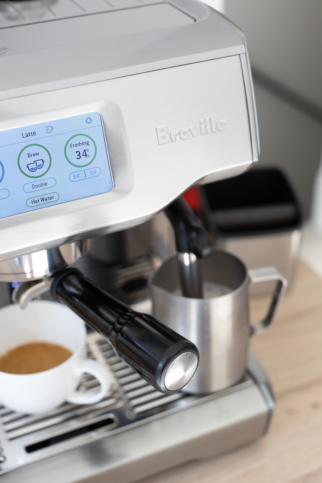 Breville Oracle Touch Home Coffee Machine is well worth the punchy price tag