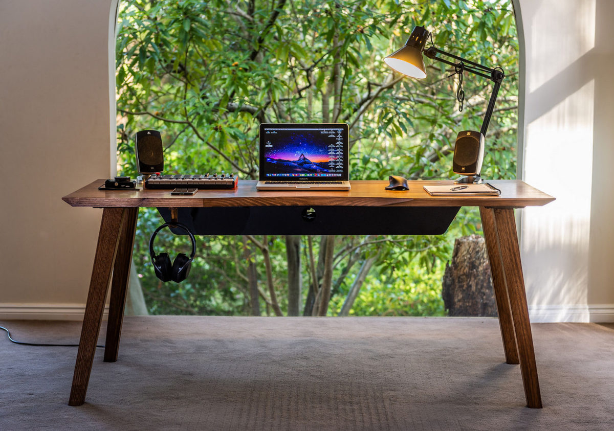 10 Office Desks For Home To Perfect Your WFH Setup