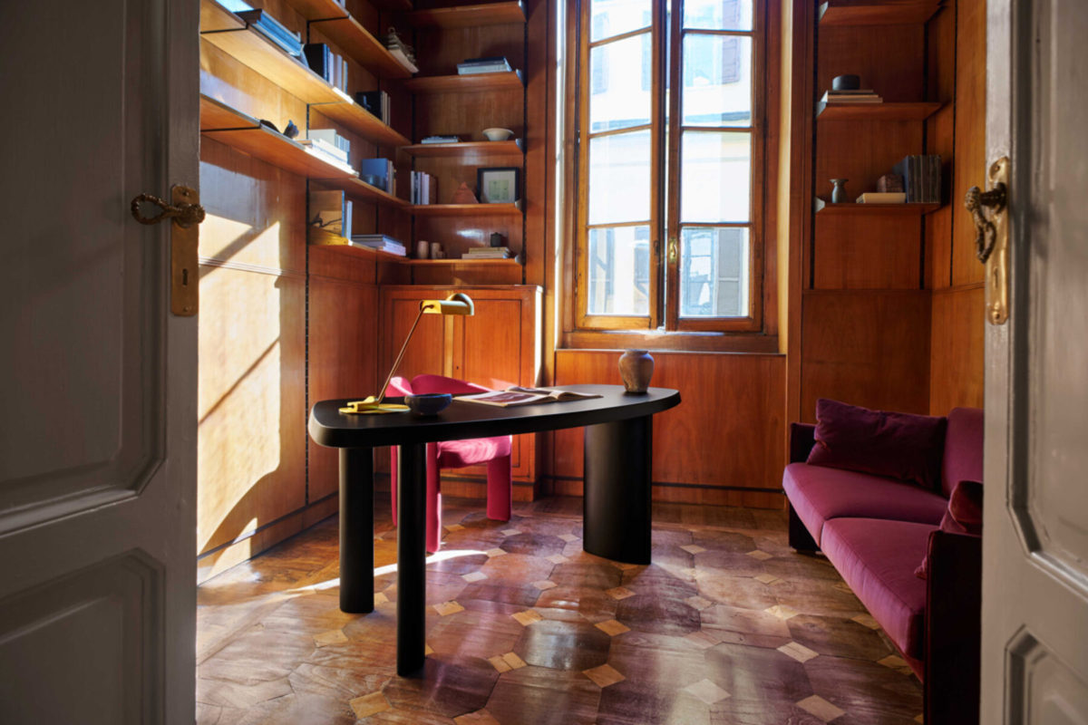 9 Office Desks For Home To Perfect Your WFH Setup