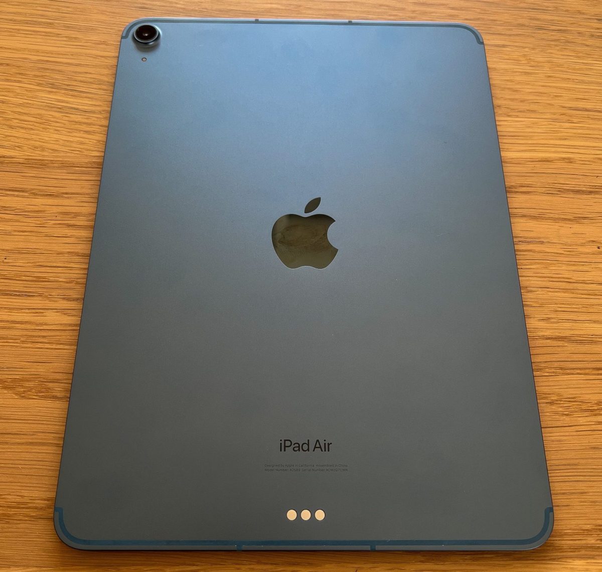 Apple Air 5 looks great in Blue