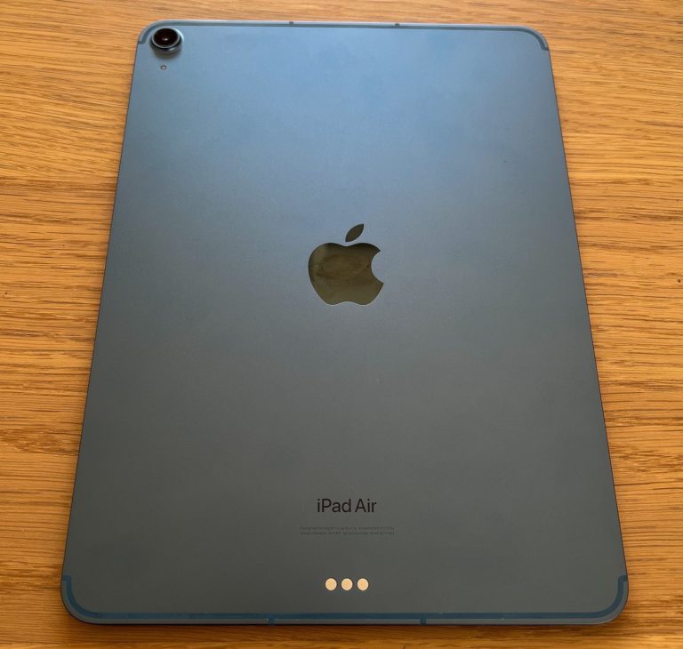 iPad Air 5 Review: Perfectly Fine If You Don't Need The Pro - Boss Hunting