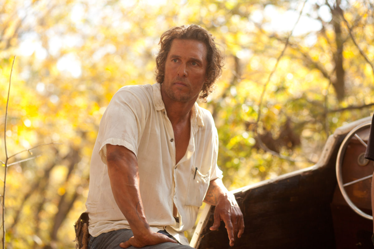 Mud features a great performance by Matthew McConaughey.