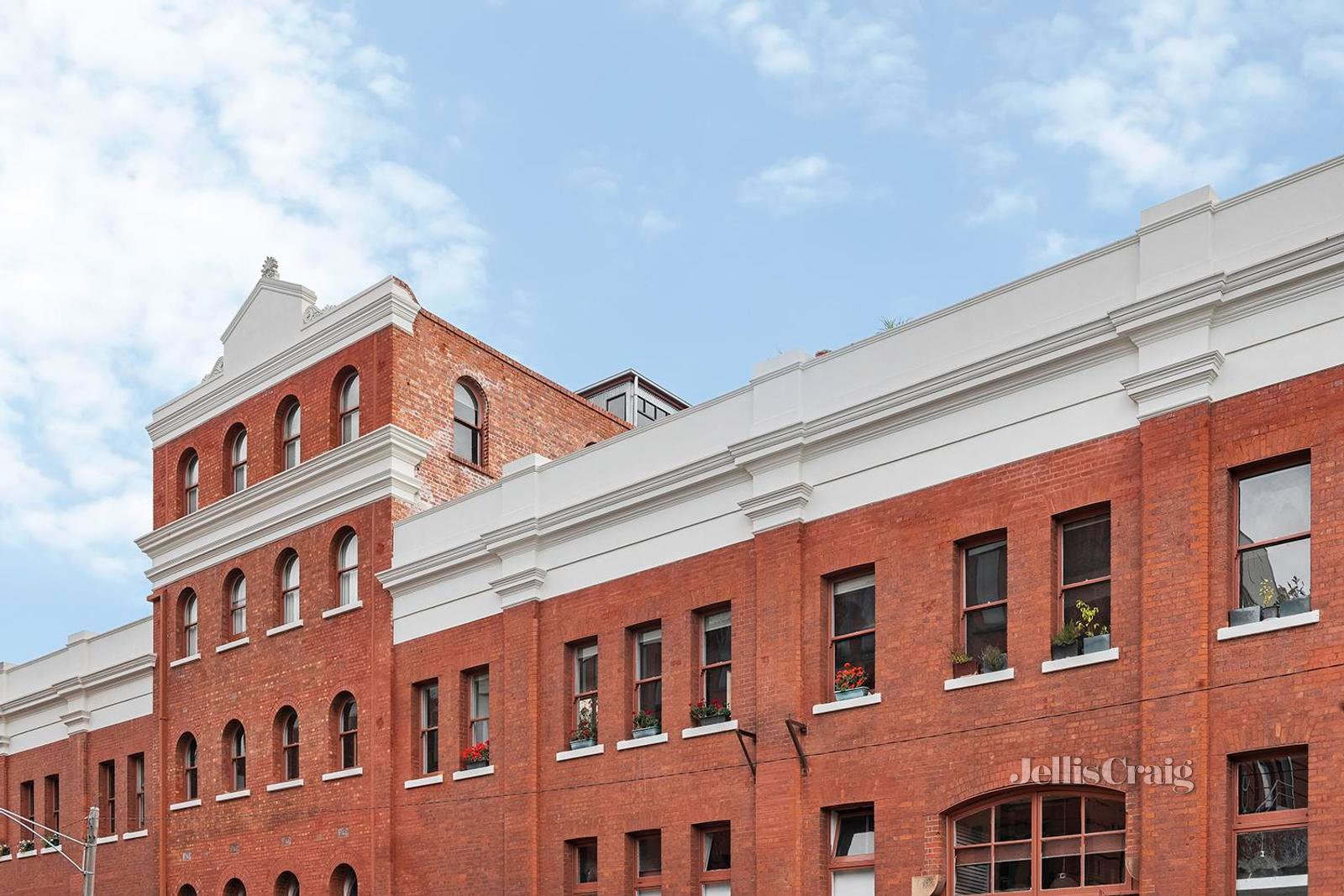 This New York-Style Loft Apartment Is Quintessential Collingwood Cool