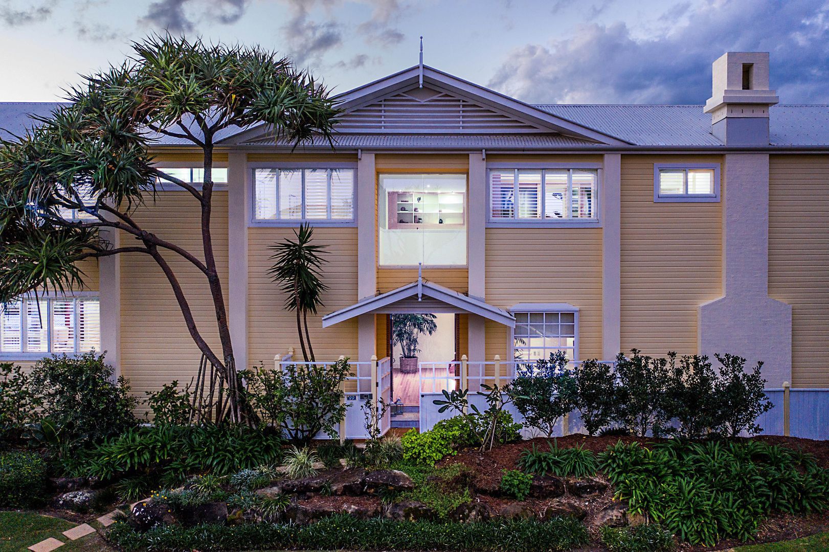 On The Market: This $14 Million Mermaid Beach Home Is A Slice Of Sun-Drenched Heaven