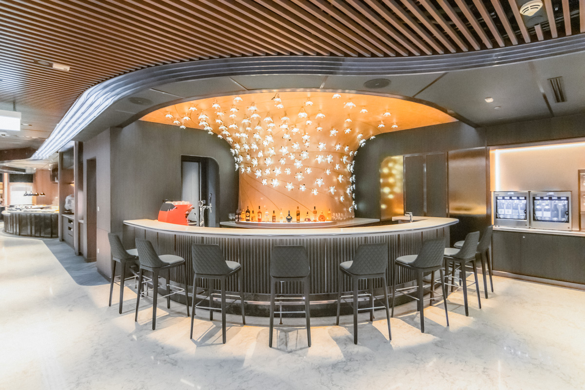The Private Room bar at Changi Airport