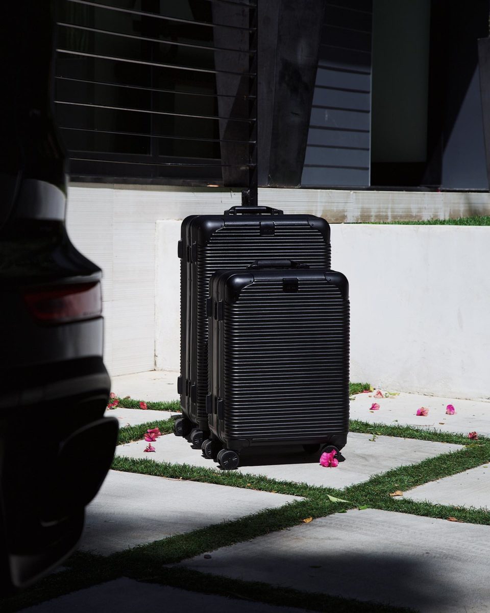 The AIDAN Signature S Suitcase Case Stands Out From The Pack