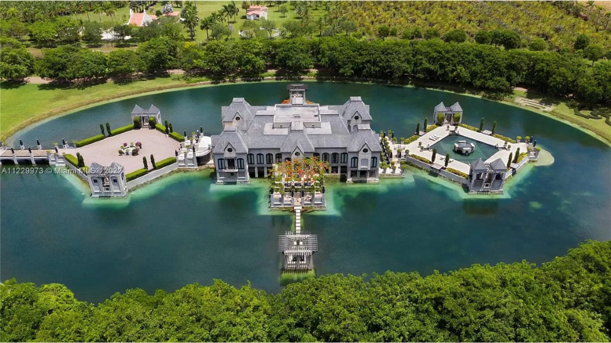 Chateau Artisan Florida