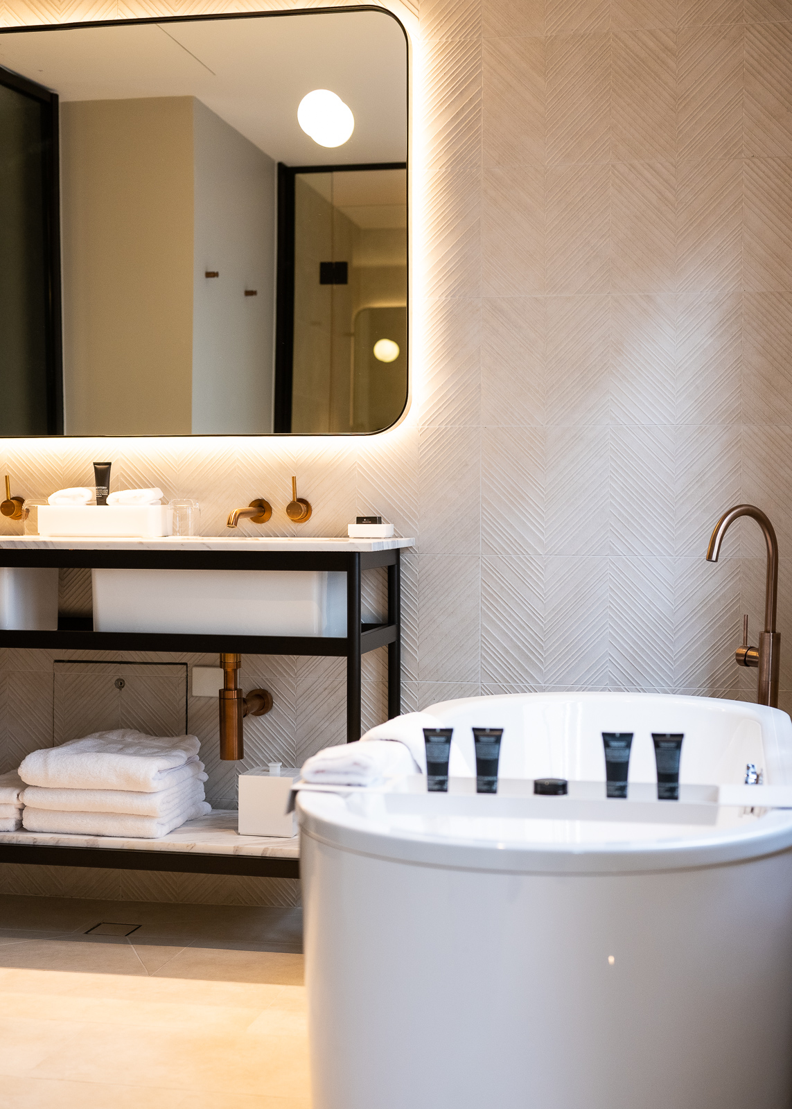 Classicism and convenience unite at the Hilton Melbourne Little Queen Street