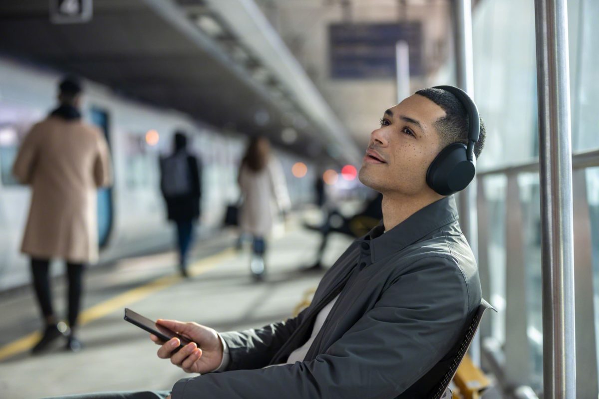 รีวิวหูฟัง Sony WH-1000XM5: ยังคงเป็นแชมป์ครองราชย์ในปีนี้หรือไม่